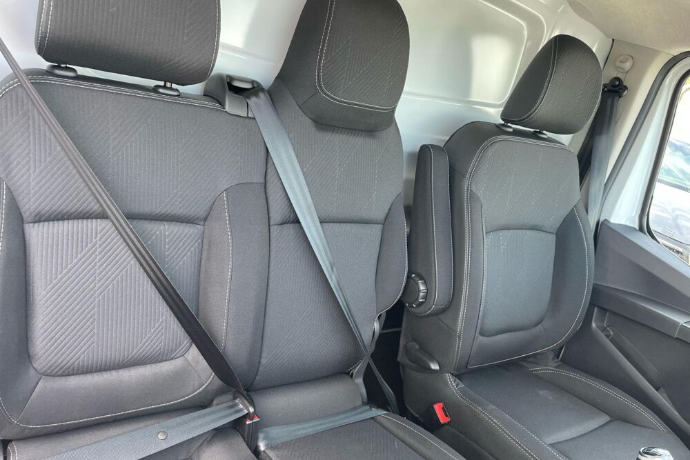 Trafic L2H1 3T 2.0 Blue dCi 150 BVA Fourgon Advance L2H1, PRIX HT 2026 occasion 31660 Bessi&egrave;res