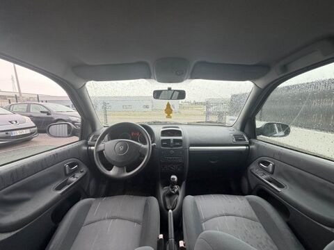 Clio 1.2i 16V II BERLINE Confort Authentique PHASE 3 2004 occasion 76710 Eslettes