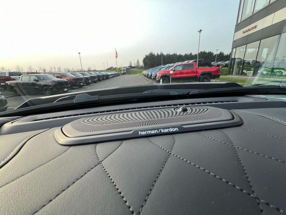 RAM 1500 CREW LIMITED NIGHT EDITION BOX HAYON MULTI 2026 occasion 91830 Le Coudray-Montceaux
