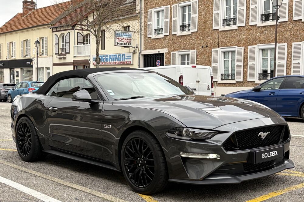 Mustang 5.0 V8 450 ceramique + echappement - cabriolet gt 2019 occasion 78760 Jouars-Pontchartrain