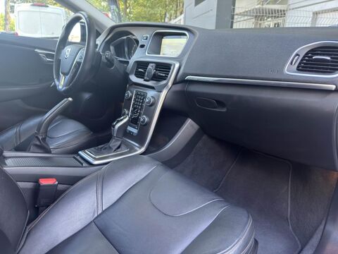V40 Cross Country D3 - 150 - BVA Geartronic CROSS COUNTRY Summu 2016 occasion 77185 Lognes