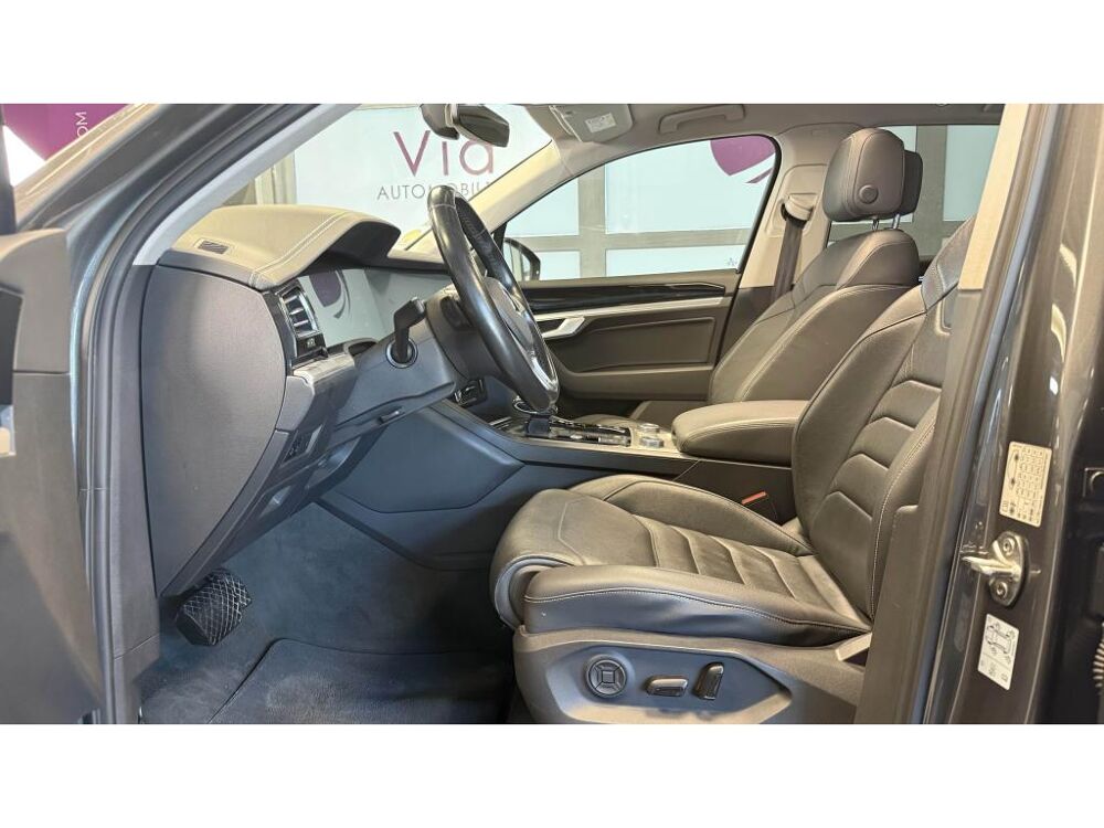 Touareg 3.0 V6 TDI 286 - 2019 - Carat Exclusive - Toit ouvrant - Mat 2019 occasion 60740 Saint-Maximin
