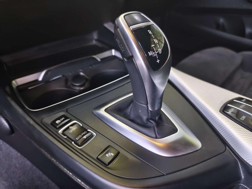 S&eacute;rie 1 120i - BVA BERLINE F21 LCI M Sport PHASE 2 2018 occasion 77185 Lognes