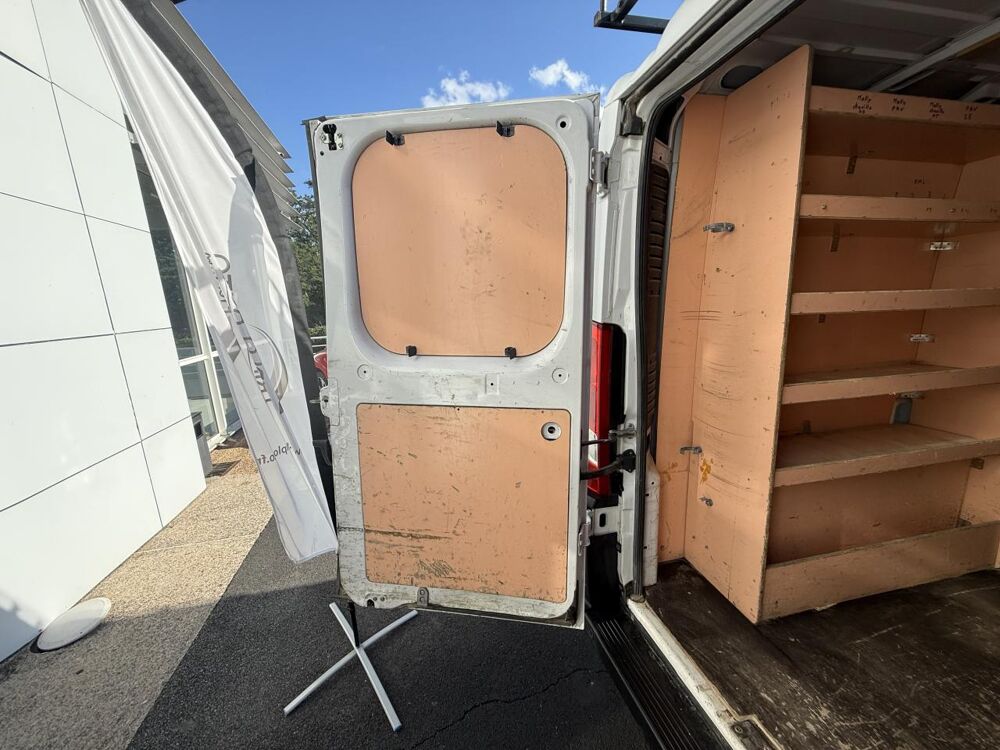 Ducato T&ocirc;l&eacute; Business 2.3 Multijet - 120 FOURGON TOLE TVA RECUPERABL 2020 occasion 19100 Brive-la-Gaillarde