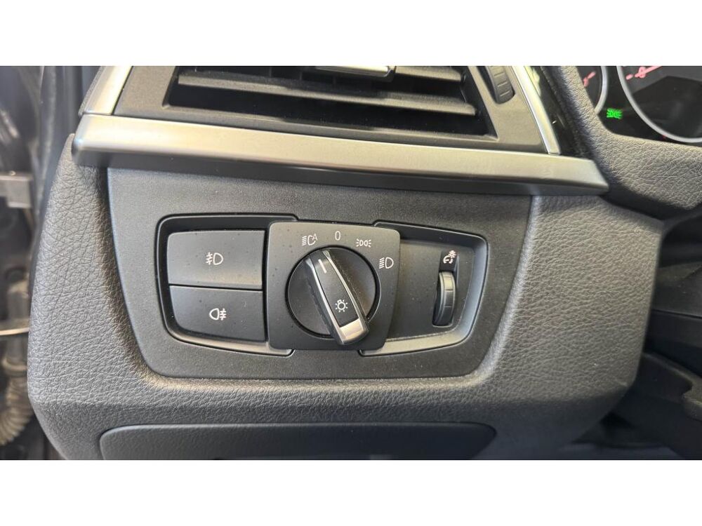 S&eacute;rie 3 320i Lounge F30 LCI - 184ch - Entretien BMW 2018 occasion 60740 Saint-Maximin