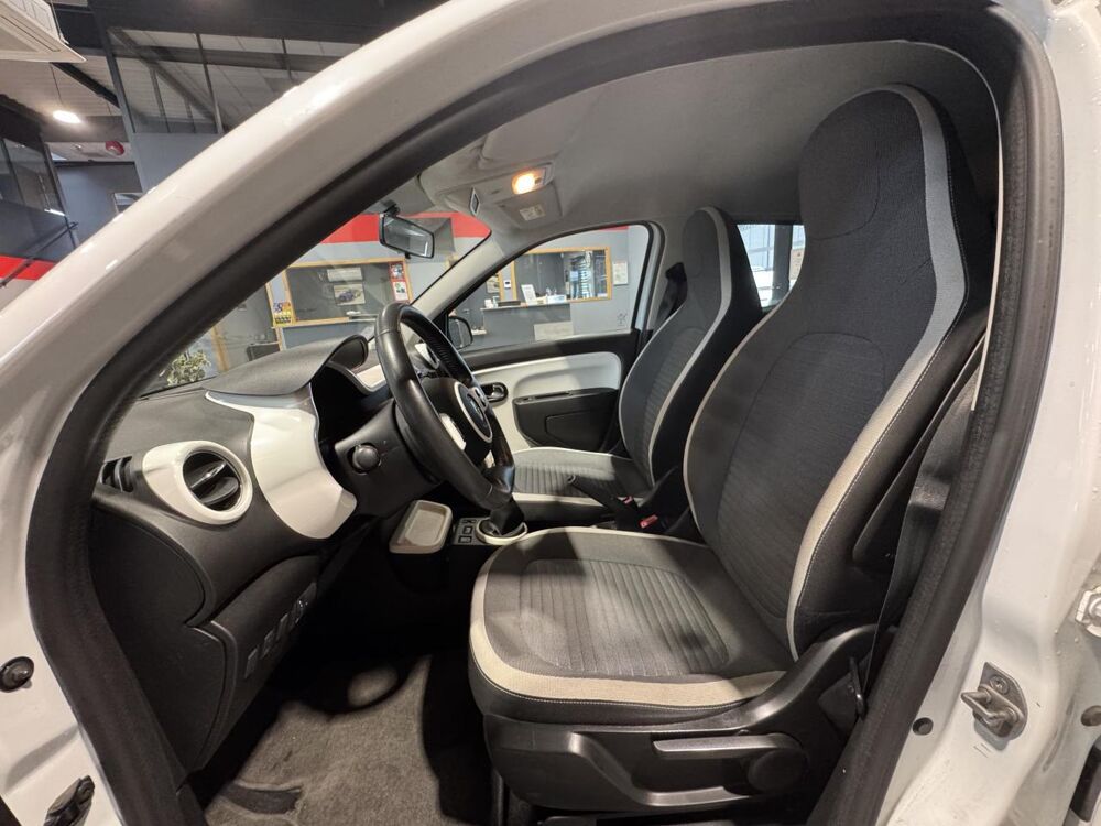 Twingo 0.9TCe Intens - 90 - CLIMATISATION - REGULATEUR - BLUETOOTH 2016 occasion 25300 Pontarlier