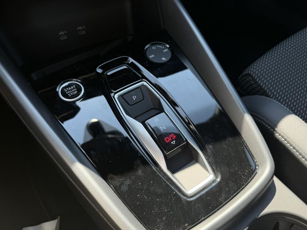 A3 NV 40 TFSIe 204 PHEV S-Tronic S-Line 2025 occasion 35300 Foug&egrave;res