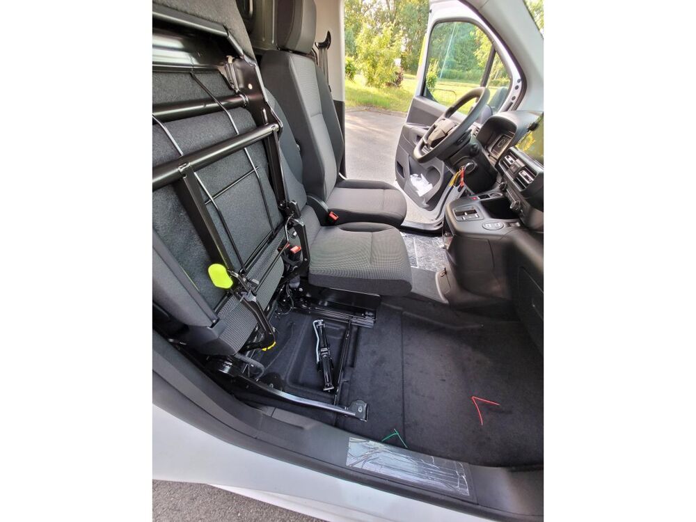 Berlingo Fgtte M 650kg BlueHDi 130 EAT8 3pl  CarPlay  Moduwork  Pl 2026 occasion 34190 Ganges