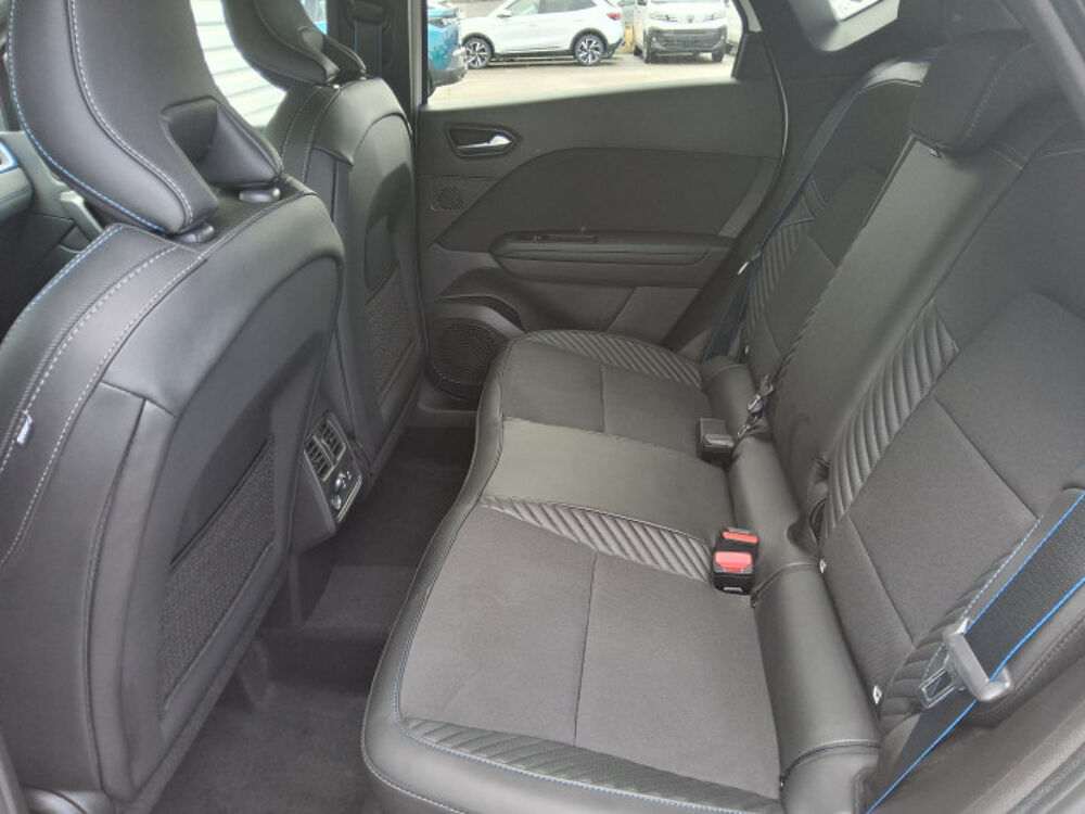 Captur E-Tech full hybrid 160 ch esprit Alpine 2026 occasion 34190 Ganges