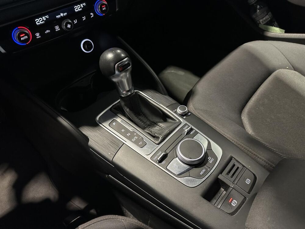 A3 1.0 30 TFSI -116 - S-Tronic 7 PACK S line Ext&eacute;rieur 2019 occasion 25300 Pontarlier