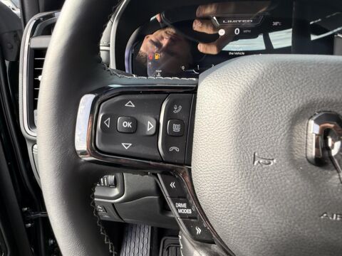 RAM 1500 CREW LIMITED NIGHT EDITION BOX HAYON MULTI V8 5,7L 2026 occasion 91830 Le Coudray-Montceaux