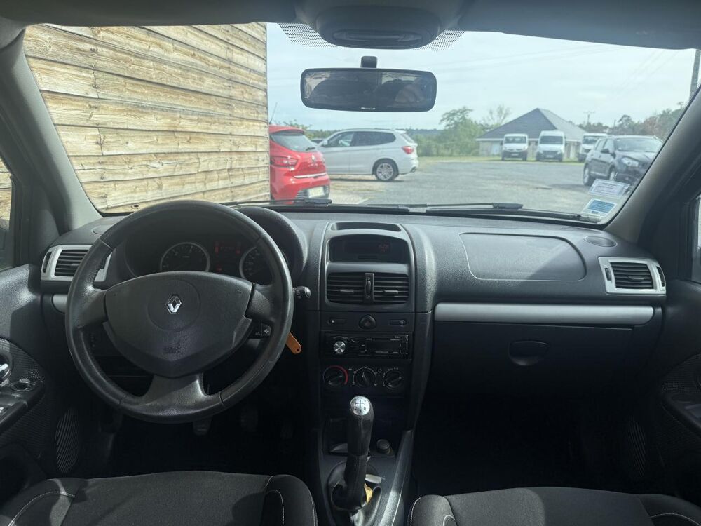 Clio 1.5 dCi - 65 II BERLINE Campus Evolution Dynamique PHASE 5 2010 occasion 19100 Brive-la-Gaillarde