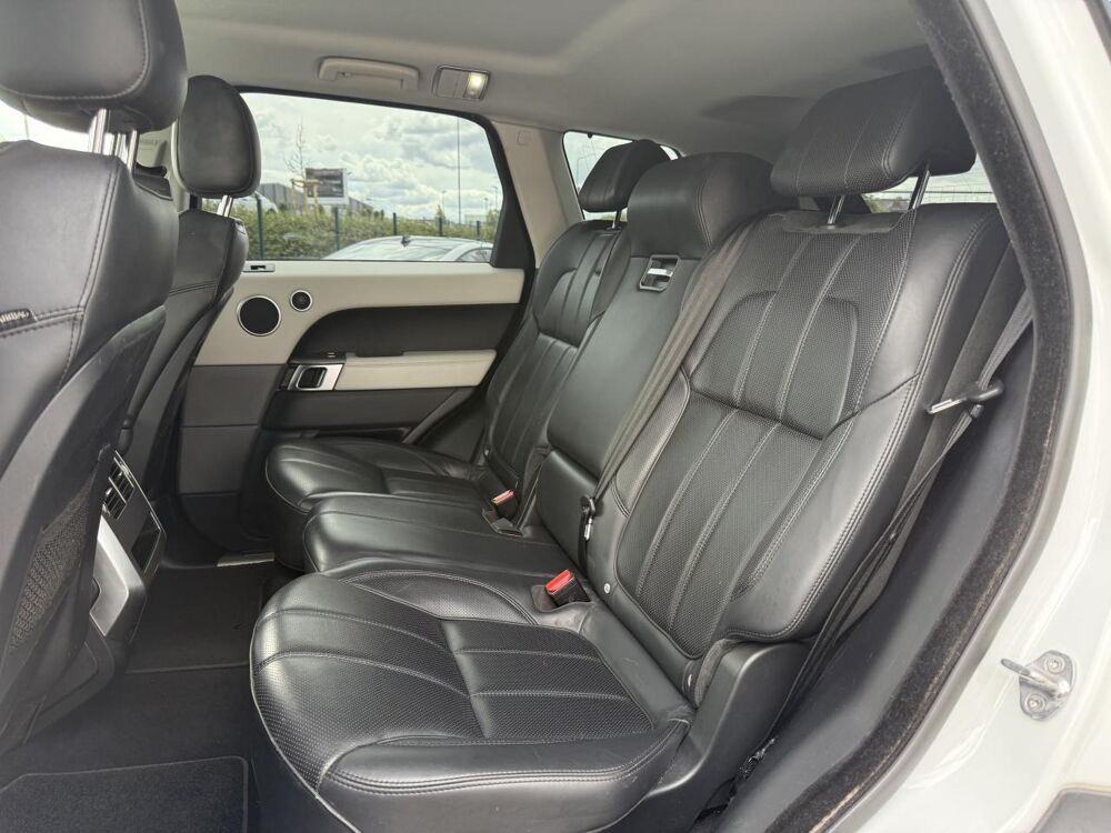 Range Rover 3.0 V6 HSE DYNAMIC - ATTELAGE - VIDANGE BVA - DISTRIBUTION 2015 occasion 49070 Beaucouz&eacute;