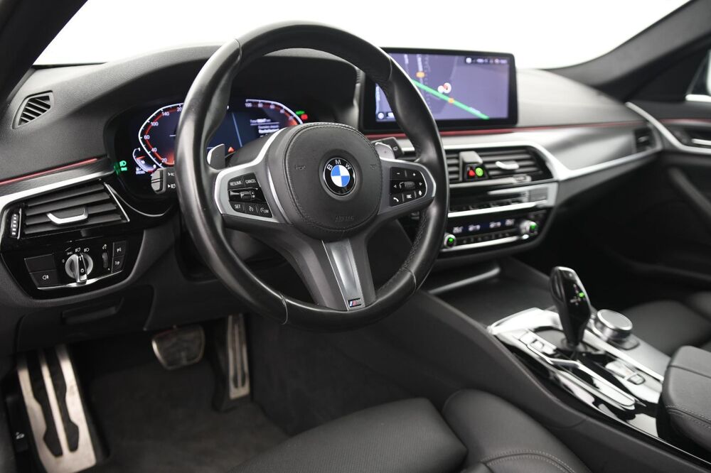 S&eacute;rie 5 Touring 518d 150 ch BVA8 M Sport SUIVI BMW 2023 occasion 33620 Cavignac