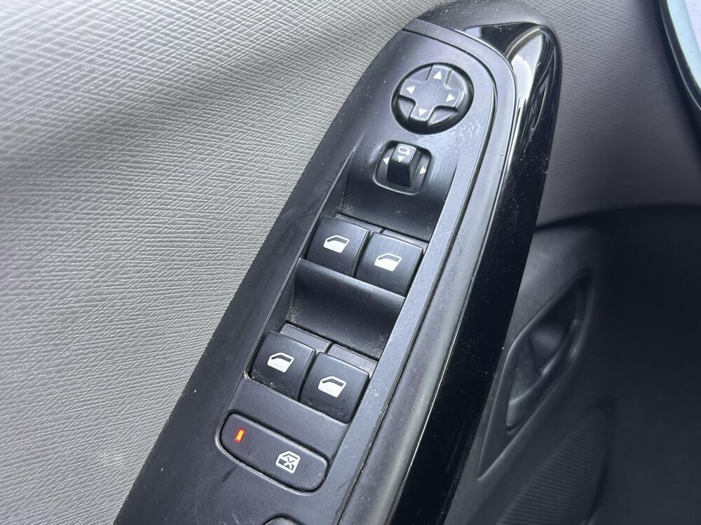 C4 Spacetourer 1.5 BlueHDi 130 Feel avec Cam&eacute;ra, GPS et Carte mains libres 2019 occasion 35300 Foug&egrave;res