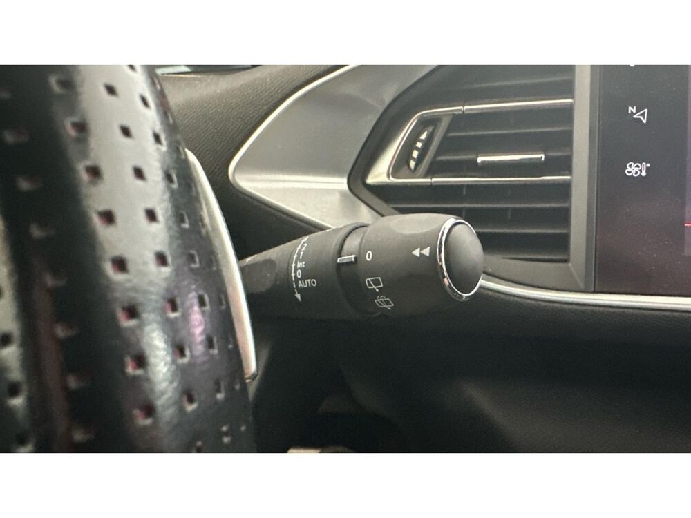 308 1.6 225 EAT8 GT - CARPLAY / ALCANTARA / BLACK PACK 2019 occasion 17600 Saujon