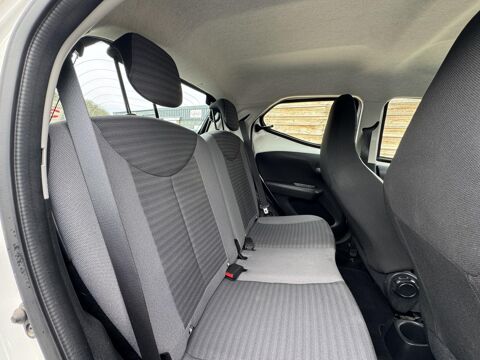 Aygo 1.0 VVT-i II 2014 x-play PHASE 2 2019 occasion 19100 Brive-la-Gaillarde
