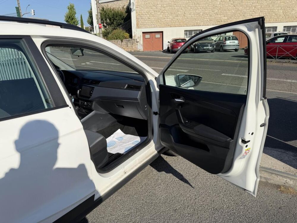 Arona 1.0 EcoTSI - 115 SS Bva Xcellence gps + clim + radar AR 2019 occasion 19100 Brive-la-Gaillarde