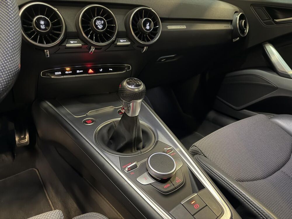 TT COUPE 2.0 TFSI 230 S-LINE/SUIVI AUDI/1ERE MAIN 2016 occasion 52100 Bettancourt-la-Ferr&eacute;e