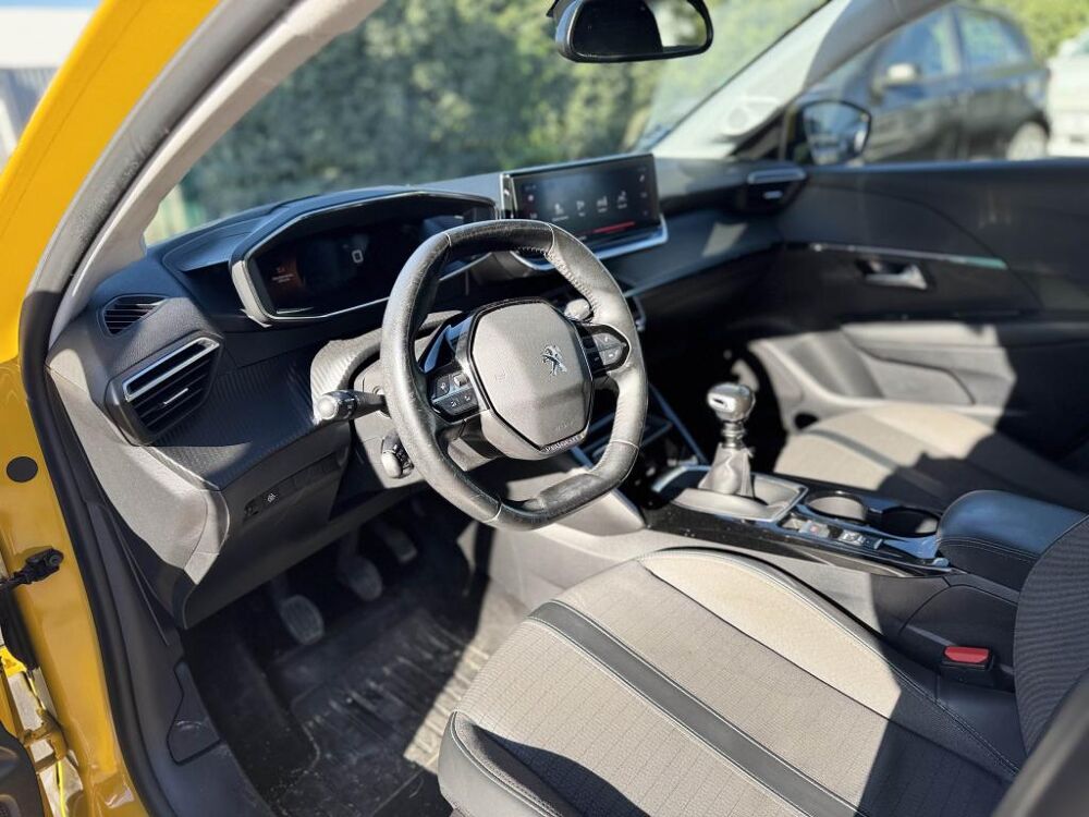 208 100CH ALLURE - CARPLAY - DISTRIBUTION FAITE - SUIVI COMPLET 2019 occasion 13760 Saint-Cannat