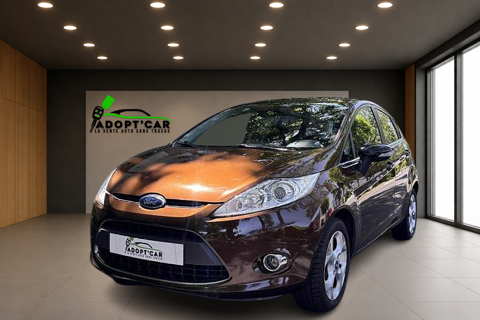 Ford fiesta 1.4i - 96 BERLINE Titanium +