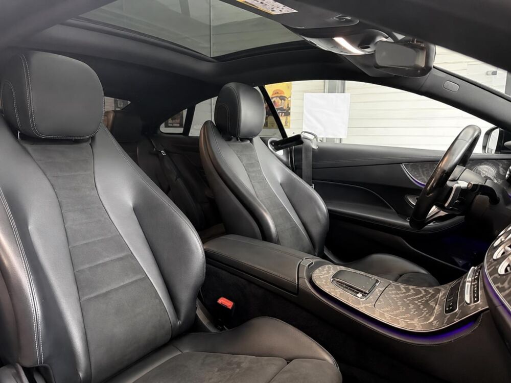 Classe E COUPE 2.0 220 D 195 AMG LINE 4MATIC 9G-TRONIC BVA 2022 occasion 33370 Artigues-pr&egrave;s-Bordeaux