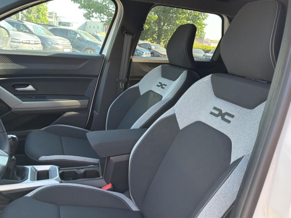 Bigster 1.2 mild hybrid 140 journey 2026 occasion 85150 Les Achards