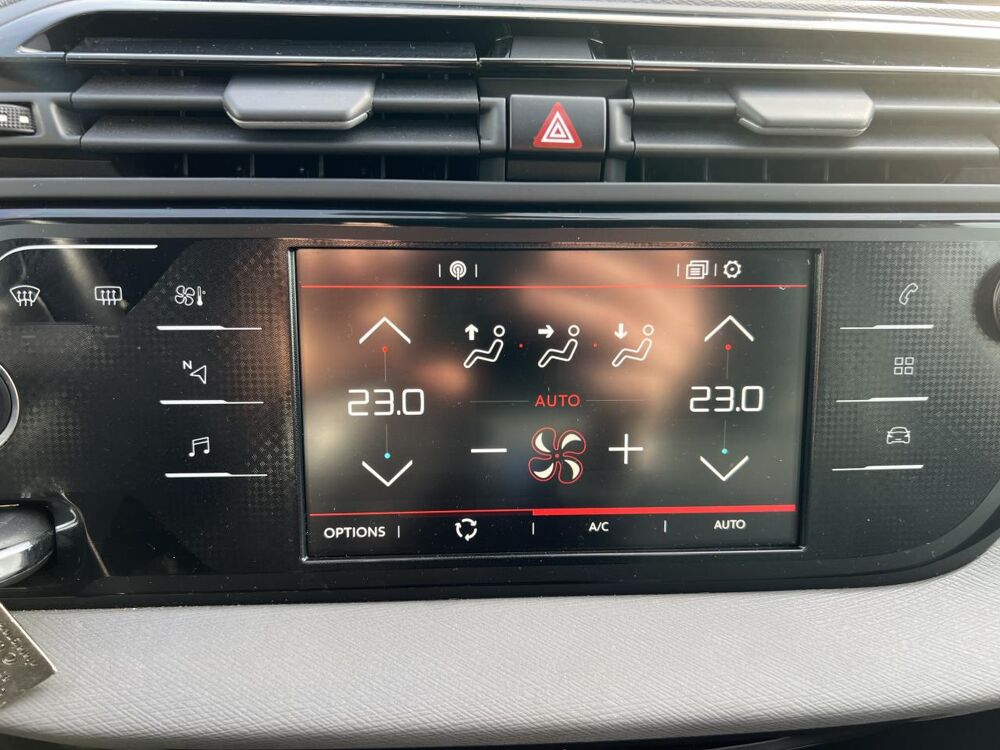 C4 Spacetourer 2.0 BlueHDi - BVA - 160cv - DISTRIBUTION NEUVE - SUIVI CITRO 2018 occasion 49070 Beaucouz&eacute;