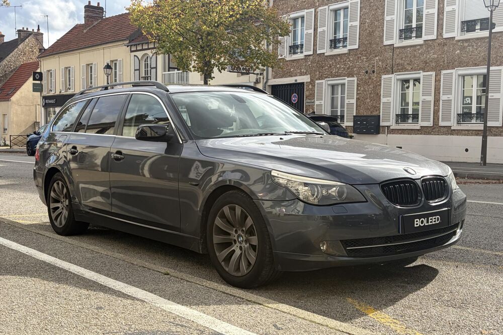 S&eacute;rie 5 530d Touring Excellis E61 -TOIT OUVRANT - CARPLAY - SIEGE EL 2009 occasion 78760 Jouars-Pontchartrain