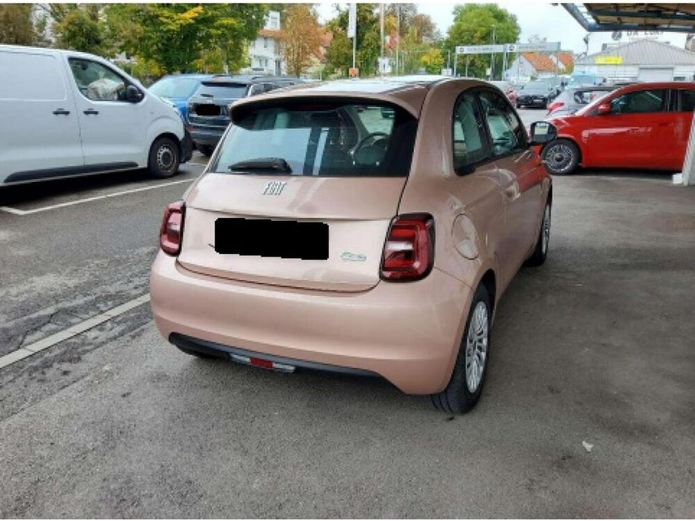 500 Electrique 118ch 42.0kWh avec Apple Car Play et Climatisatio 2023 occasion 35300 Foug&egrave;res
