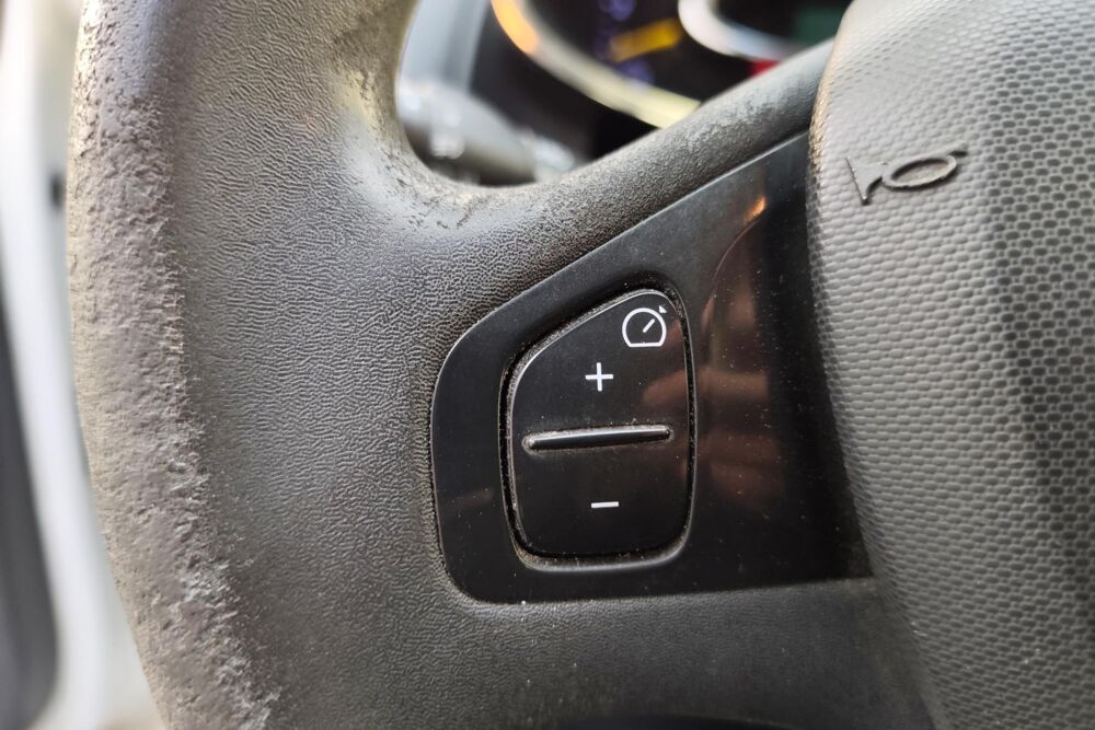 Clio 1.5 dCi - 75 cv - Soci&eacute;t&eacute; Air M&eacute;diaNav 2015 occasion 77185 Lognes