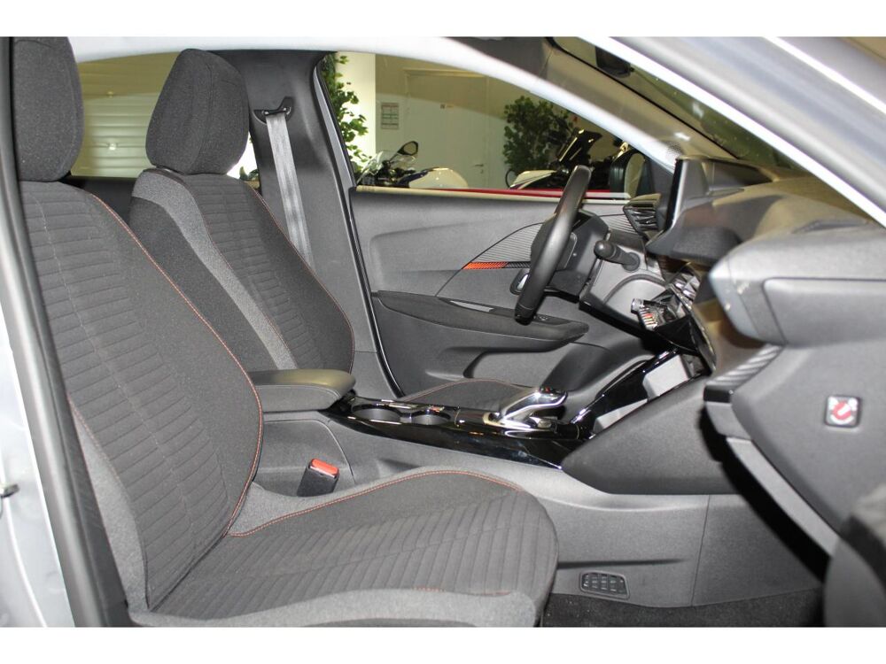 208 Electrique Active 2019 - 136CH- Suivi complet - Premi&egrave;re Ma 2020 occasion 95340 Bernes-sur-Oise