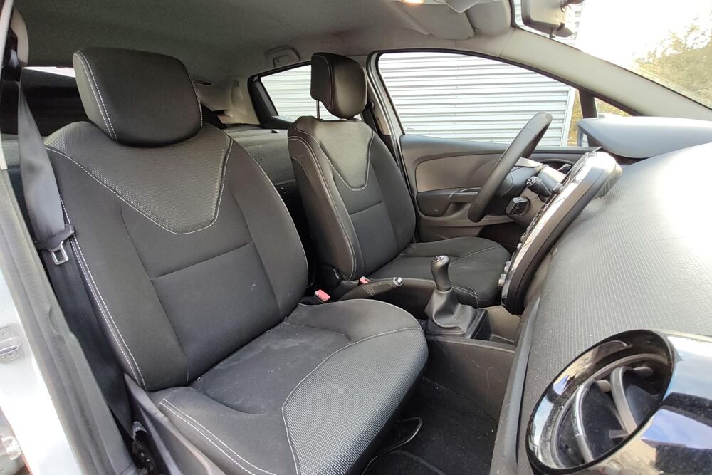 Clio 1.5 dCi - 75 cv - Soci&eacute;t&eacute; Air M&eacute;diaNav 2015 occasion 77185 Lognes