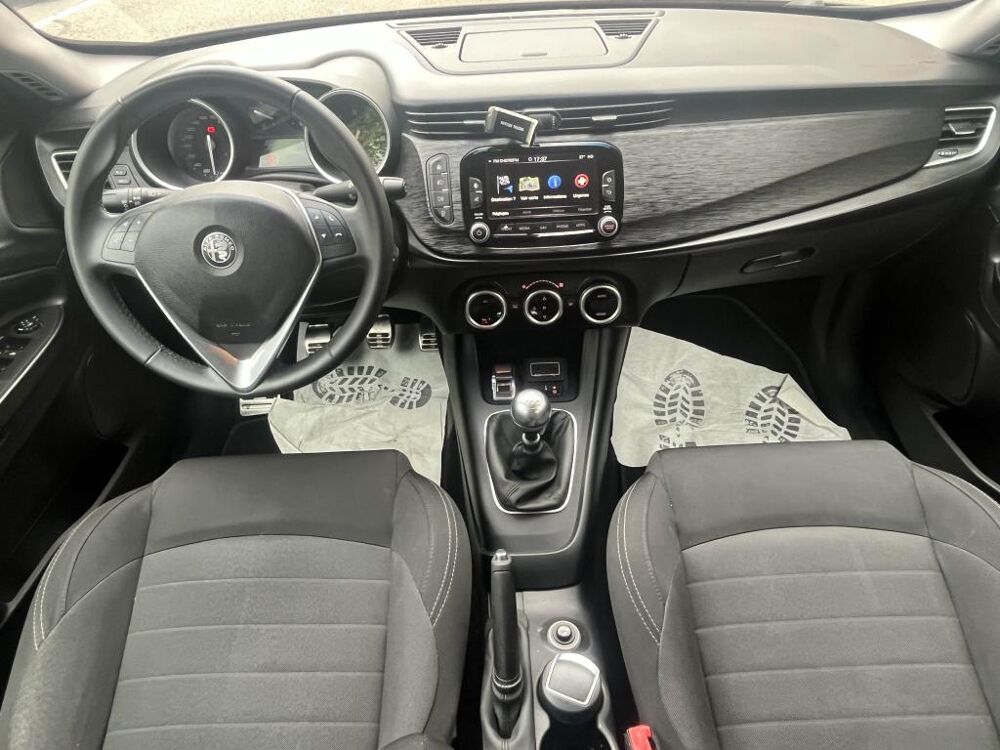 Giulietta 1.4 TB MultiAir - 150 ch - kit de distribution et accessoir 2018 occasion 78760 Jouars-Pontchartrain