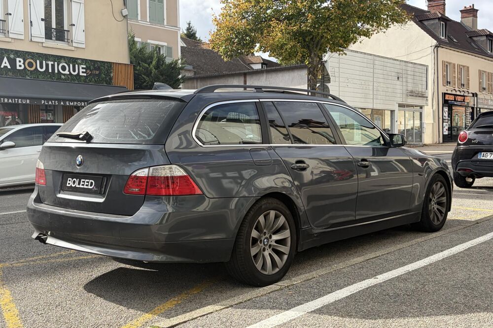 S&eacute;rie 5 530d Touring Excellis E61 -TOIT OUVRANT - CARPLAY - SIEGE EL 2009 occasion 78760 Jouars-Pontchartrain