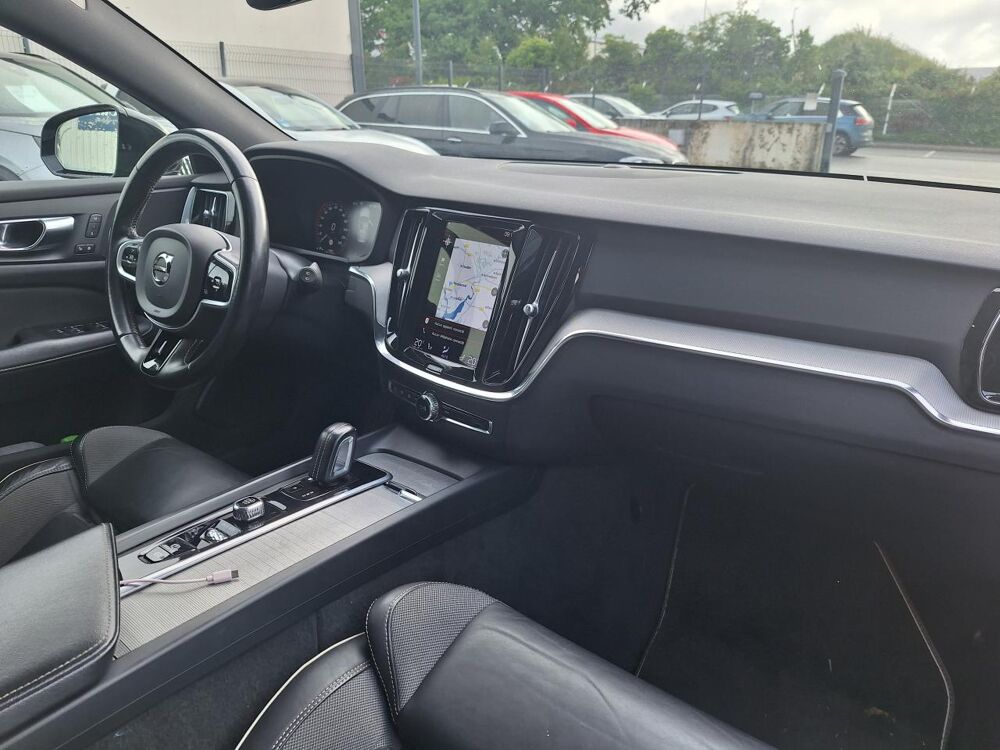 V60 2.0 B4 D 211H 197 MHEV HYBRID R-DESIGN GEARTRONIC BVA 2021 occasion 56850 Caudan