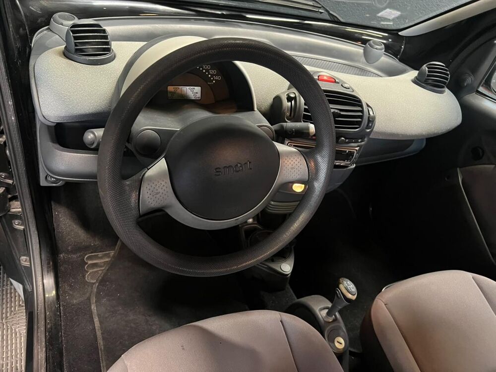 ForTwo Coupe 61ch COUPE Pure - GARANTIE 6 MOIS 2006 occasion 33700 M&eacute;rignac