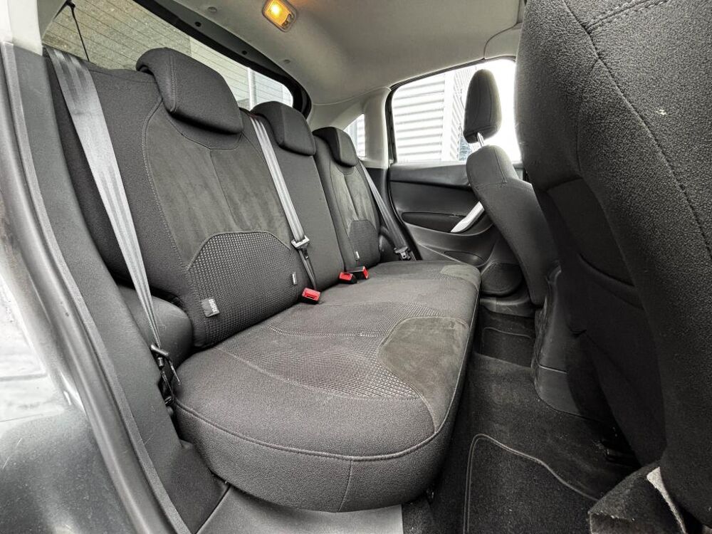 C3 II - 1.6l e-HDi - 92ch - Exclusive Phase 1 - Garantie 12 moi 2012 occasion 76710 Eslettes