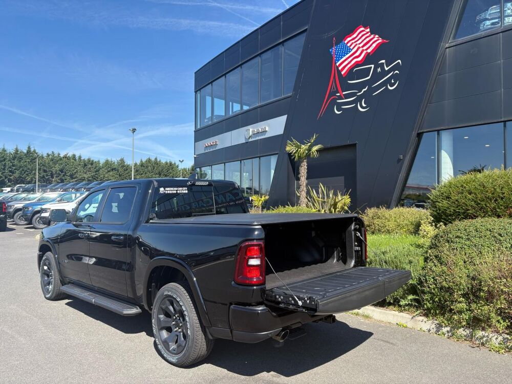 RAM 1500 CREW CAB BIGHORN NIGHT EDITION HAYON MULTI 2025 occasion 91830 Le Coudray-Montceaux