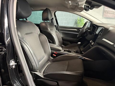 M&eacute;gane IV 1.3 TCe 140cv BERLINE Intens Hatchback - GARANTIE 6 MOIS 2021 occasion 33700 M&eacute;rignac