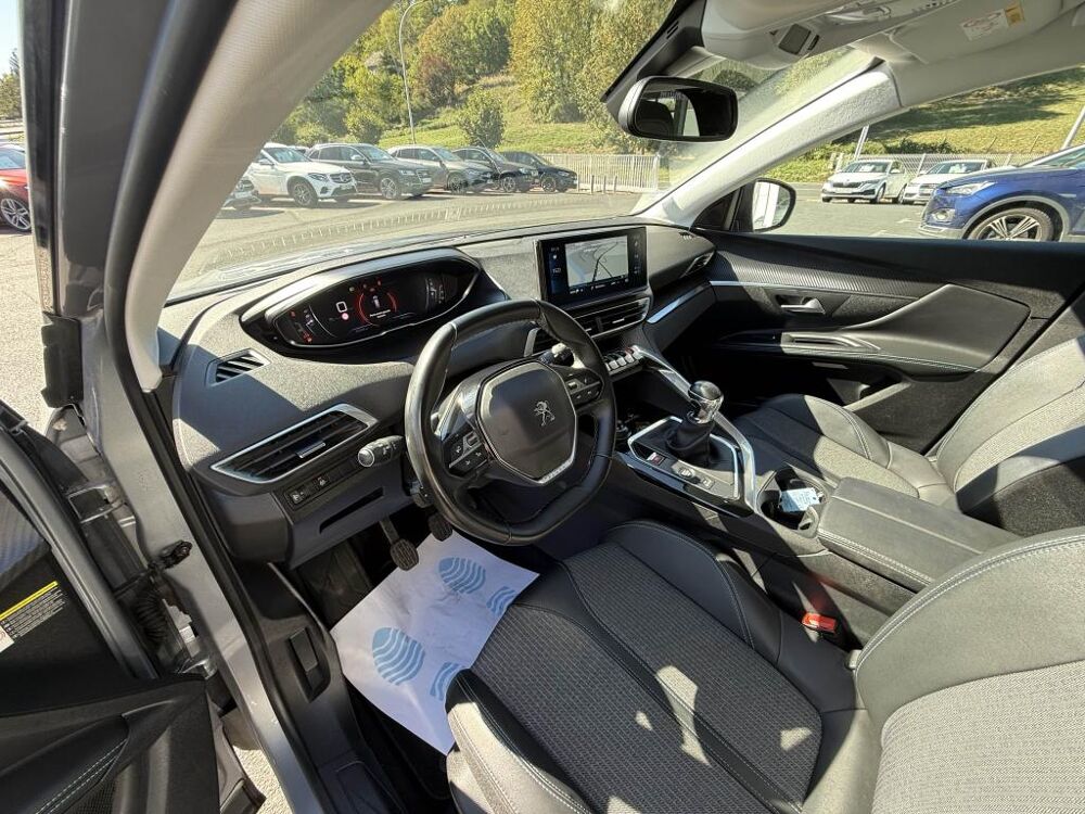 5008 1.5 BlueHDi S&S - 130ch 7pl Allure GPS + CAMERA AR + CARPLAY 2022 occasion 19100 Brive-la-Gaillarde