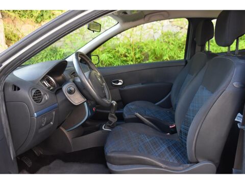 Clio 1.2i 16V - 75 III 2007 occasion 06250 Mougins