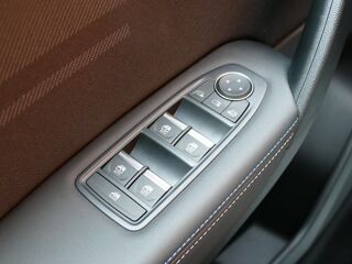 Captur II 1.8 E-TECH FULL HYBRID 160 ESPRIT ALPINE - BVA & PACK 360 2026 occasion 77090 Coll&eacute;gien