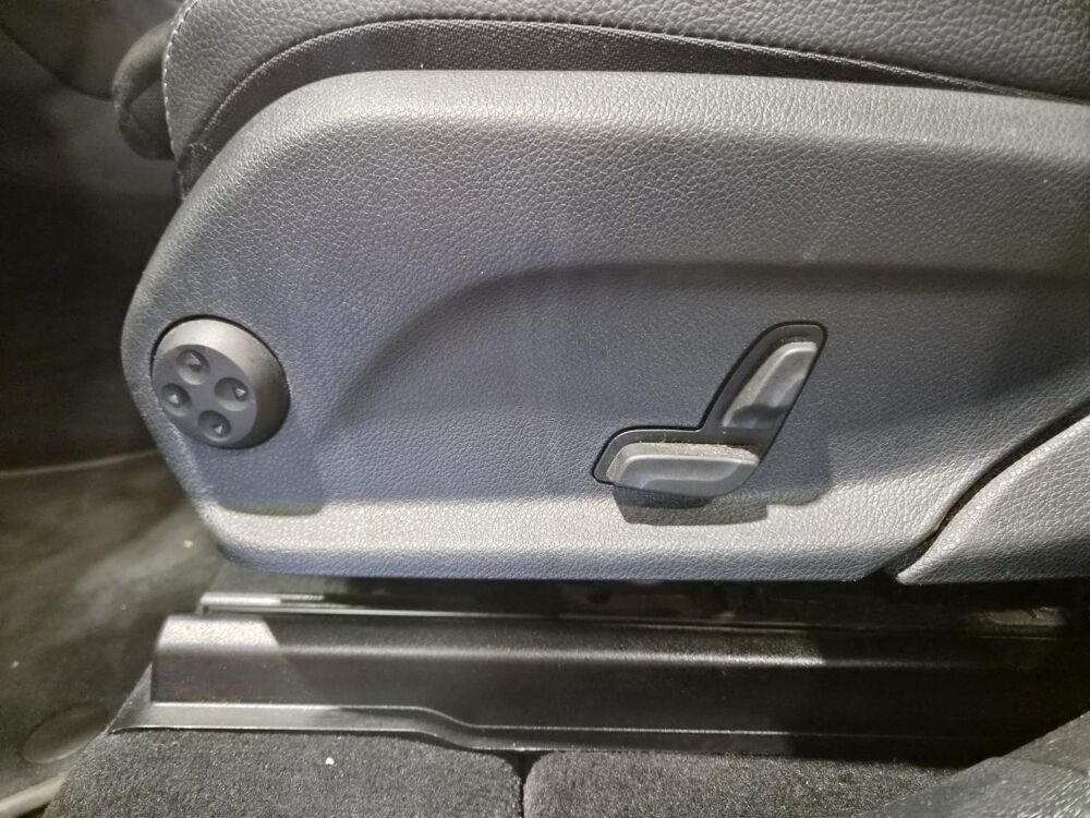 Classe GLC 220 d BVA AMG Line 4-Matic - Attelage - Camera de recul 2019 occasion 25300 Pontarlier