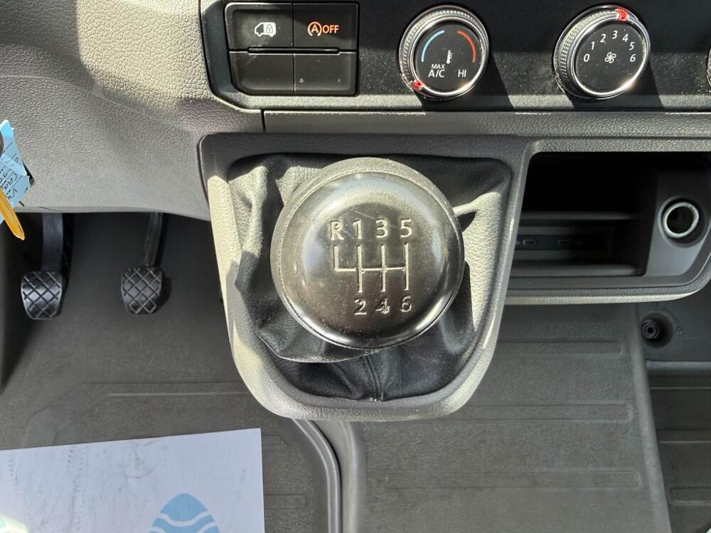 Crafter 35 L3H3 2.0 TDI - 140 FOURGON Business TVA RECUPERABLE + CAR 2023 occasion 19100 Brive-la-Gaillarde
