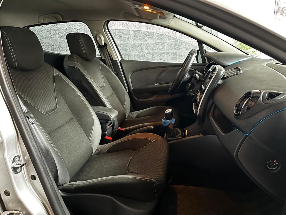 Clio IV 1.5 Energy DCI 75CH BUSINESS - COURROIE CHANGEE - GARANTI 2019 occasion 33700 M&eacute;rignac