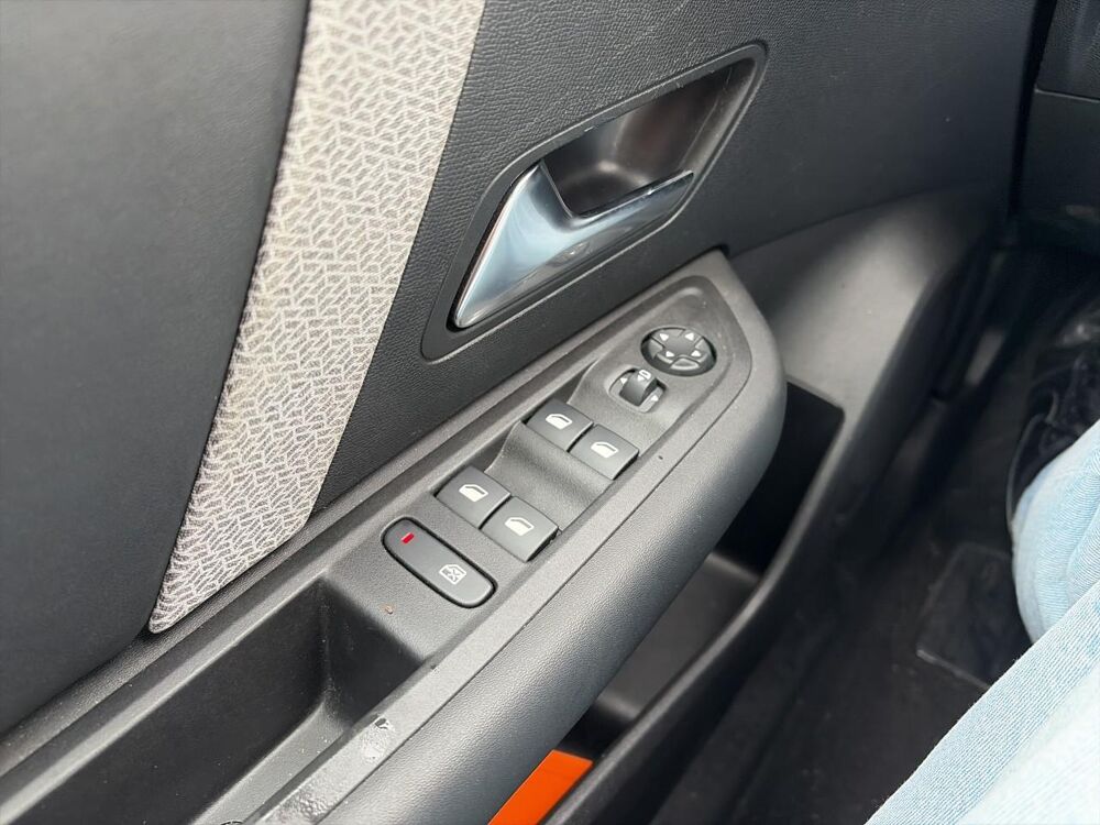 C4 1.5 bluehdi 130 max automatique 2024 occasion 85150 Les Achards