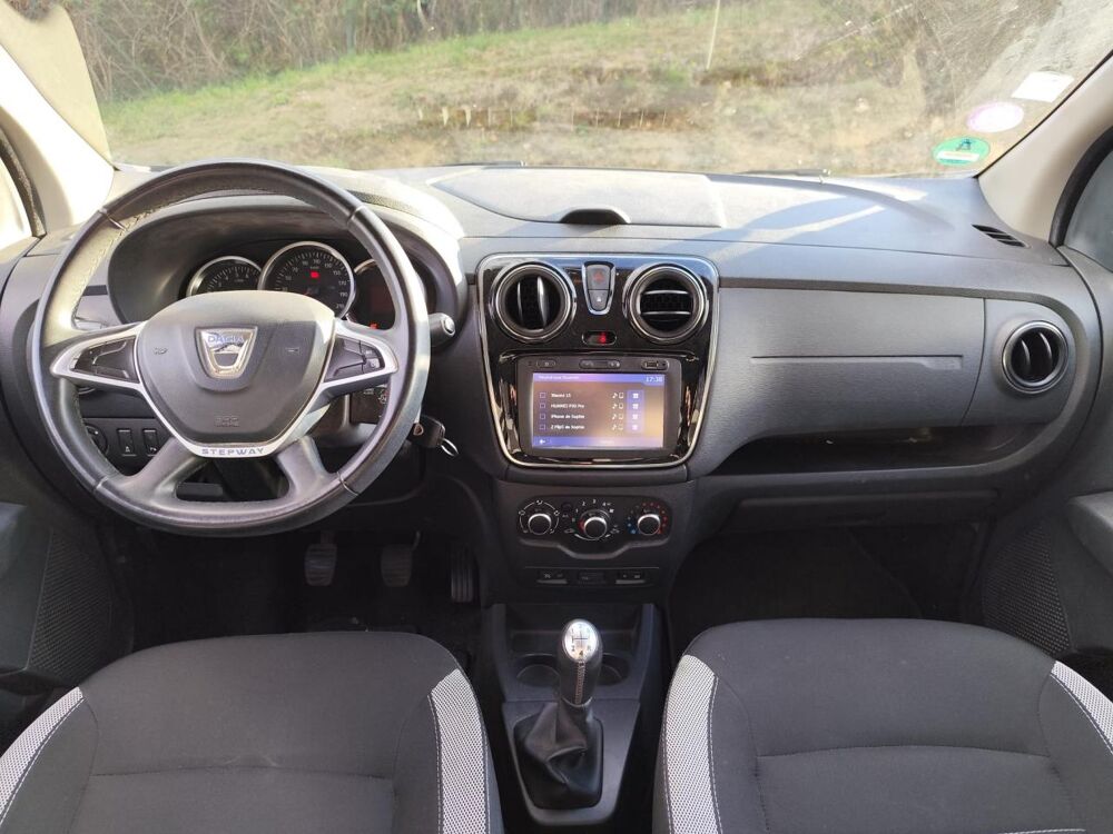 Lodgy STEPWAY 1.2 TCE 115 2017 occasion 42170 Saint-Just-Saint-Rambert