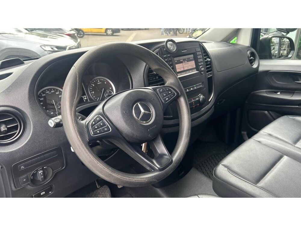 Vito Mixto Compact 3.050t 114 CDI BlueEfficiency - BVA 7G-Tronic 2020 occasion 60740 Saint-Maximin