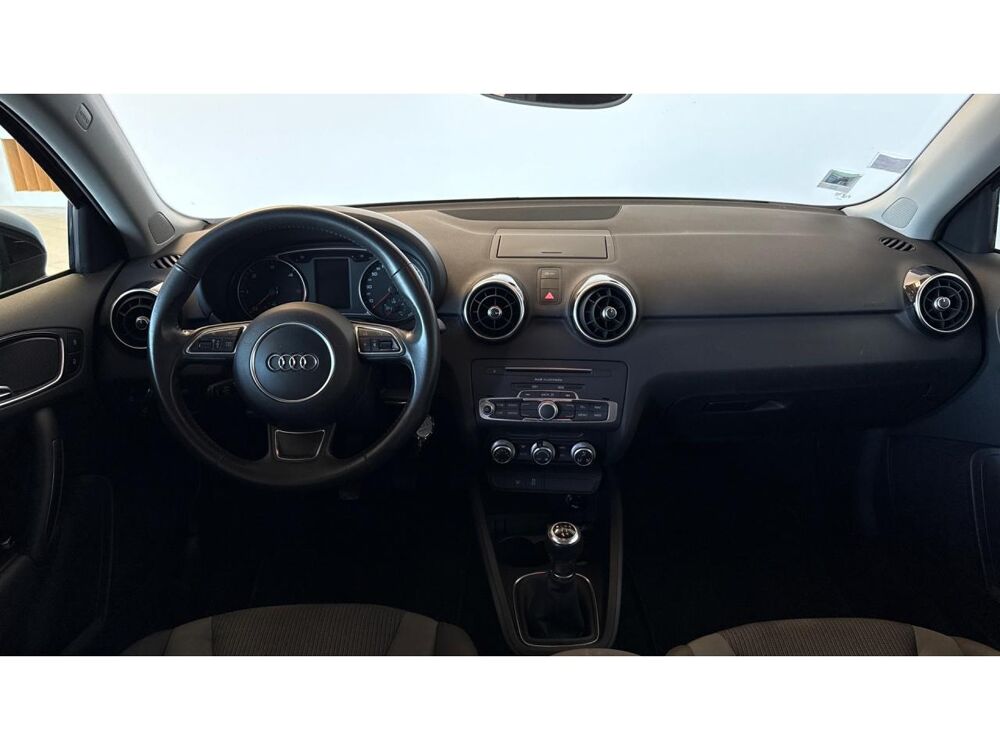 A1 Sportback 1.4 TDi ultra - 90 SPORTBACK / CAPTEUR SONORE / B 2017 occasion 17600 Saujon